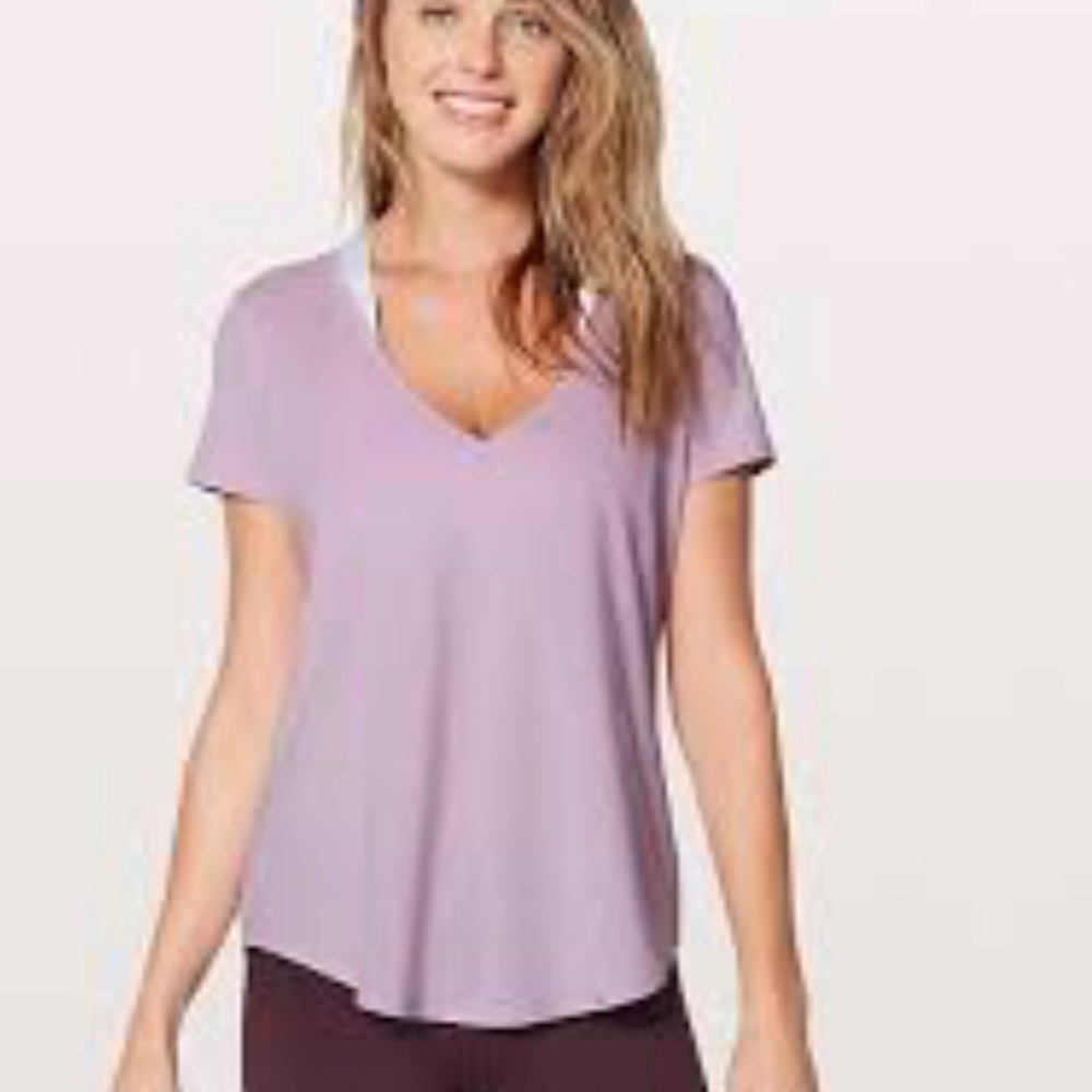 Lululemon love tee V in Lilac!